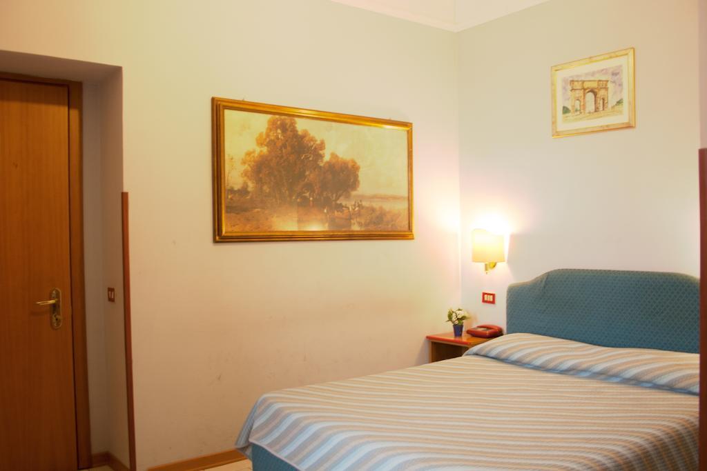 Hotel Giada Roma Habitación foto